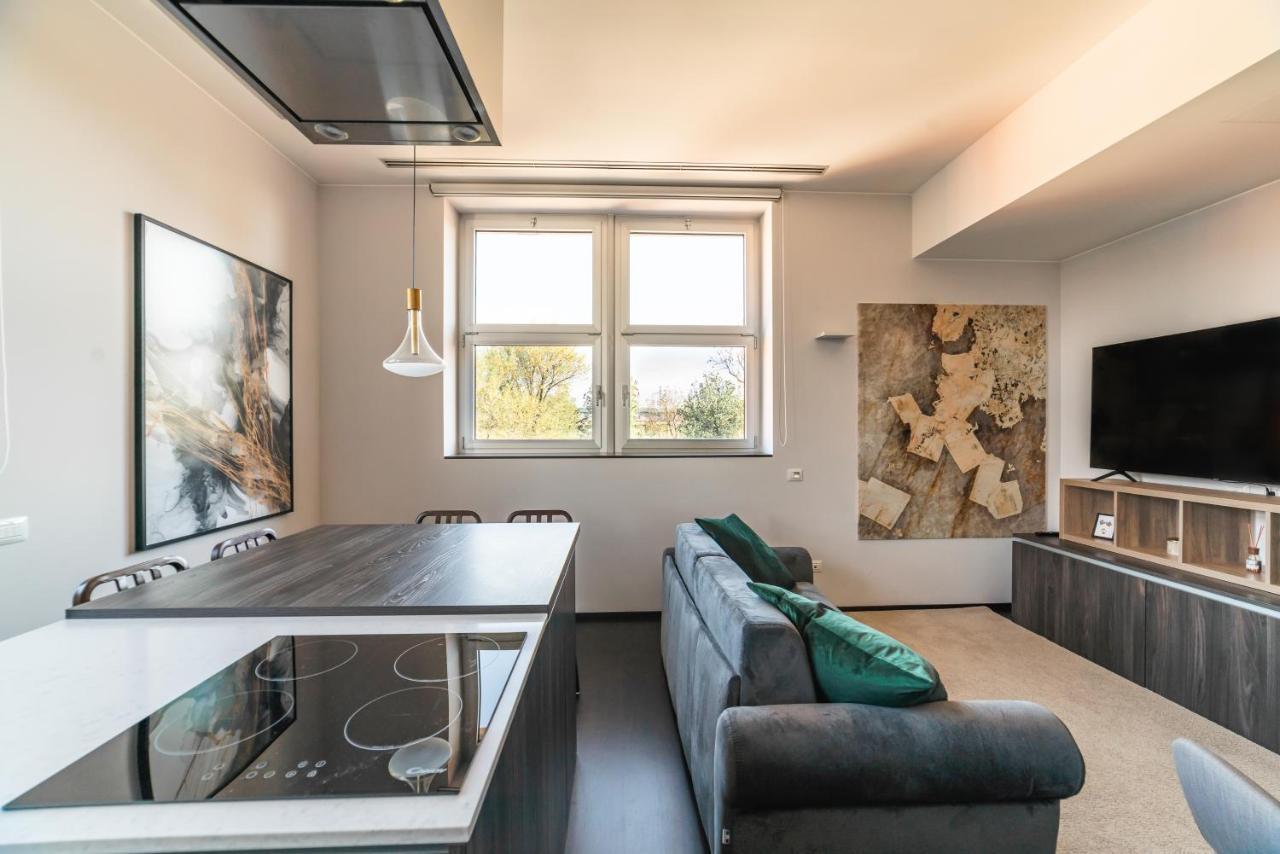 Apartament Moderno Bilocale 64Mq Con Parcheggio E Palestra Mediolan Zewnętrze zdjęcie